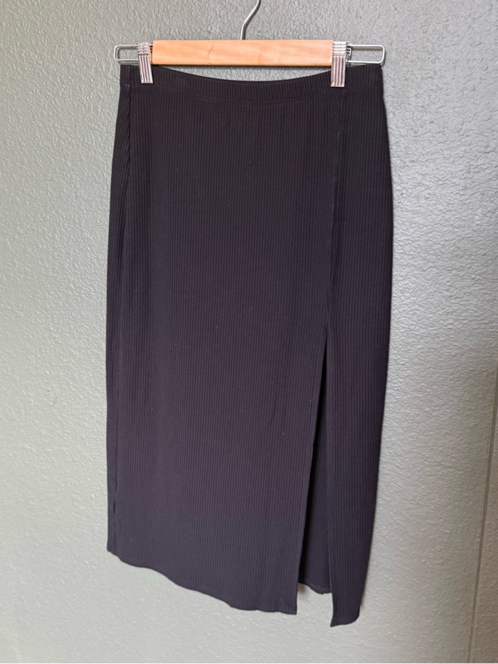 Reformation ribbed midi skirt | medium
